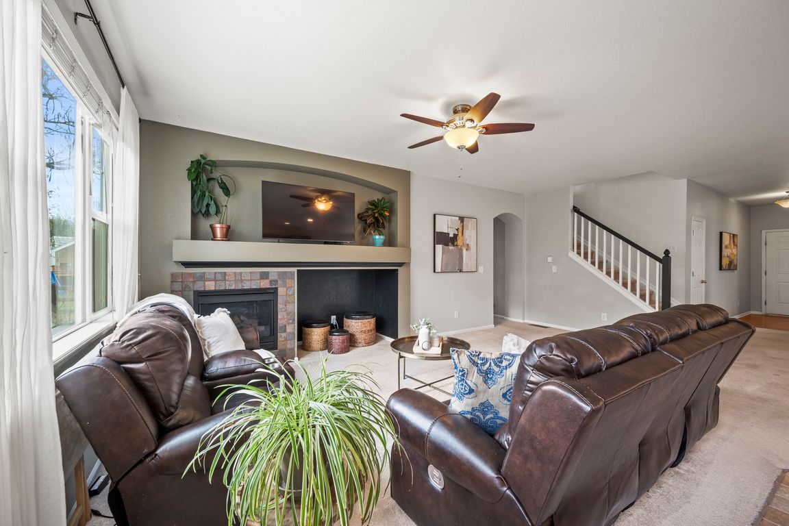 next background image