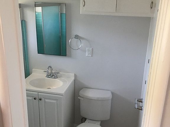 5th image of 626 Kew St #9