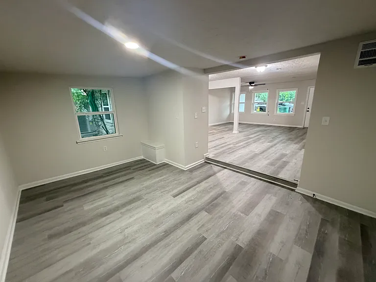 4931 Cosby St — Photo 4