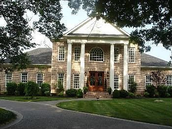 2nd image of 1219 Carnton Ln