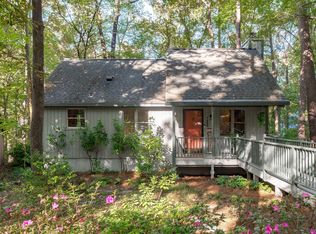 1203 Selwyn Ln, Cary, NC 27511