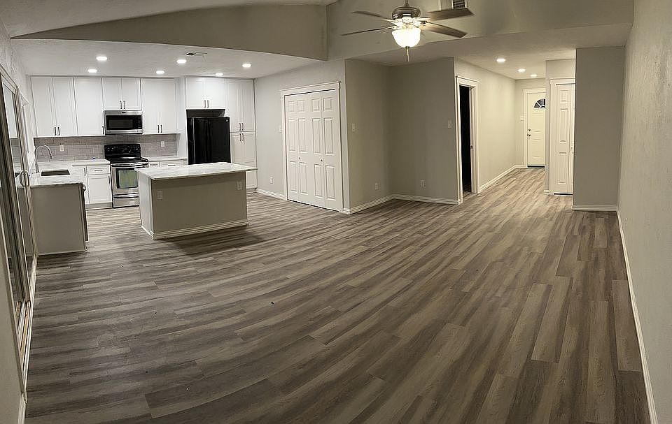 1st image of 302 Nettle Dr