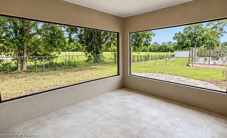3252 Golfview Rd — Photo 13