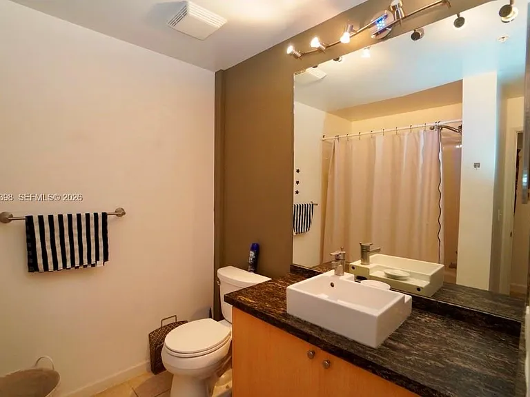 1900 Van Buren St #118B — Photo 13