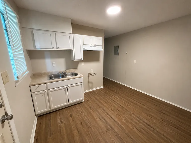 1535 Standridge St #1531 — Photo 9