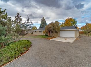 1571 SW 23rd St, Redmond, OR 97756