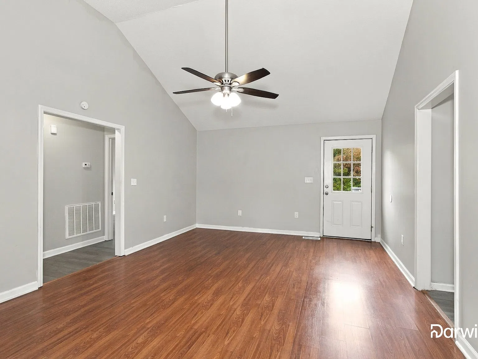 3 bed, 2.0 bath, 1256 sqft, $1,535 — Photo 4