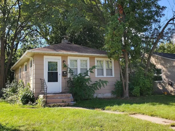 2128 Bush Ave, Saint Paul, MN 55119