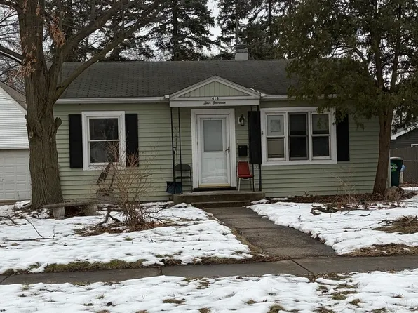 414 Cleveland Ave, Batavia, IL 60510