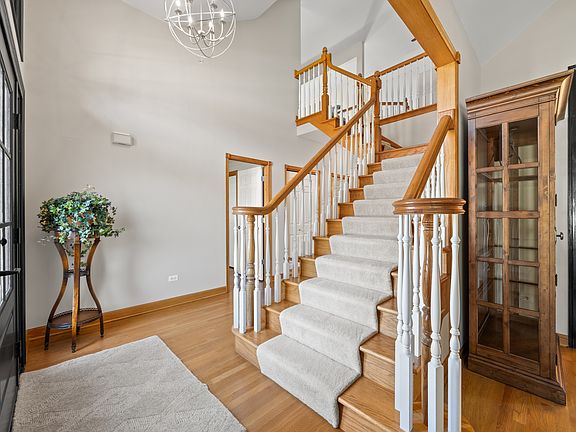 4th image of 17131 Warbler Ln