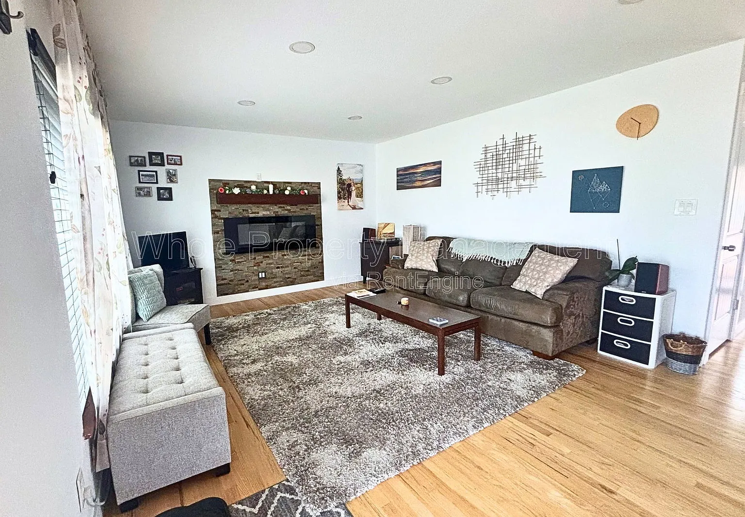 5 bed, 2.0 bath, 2288 sqft, $3,200 — Photo 3