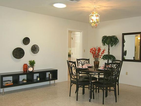 5th image of 5050 Venetian Blvd NE