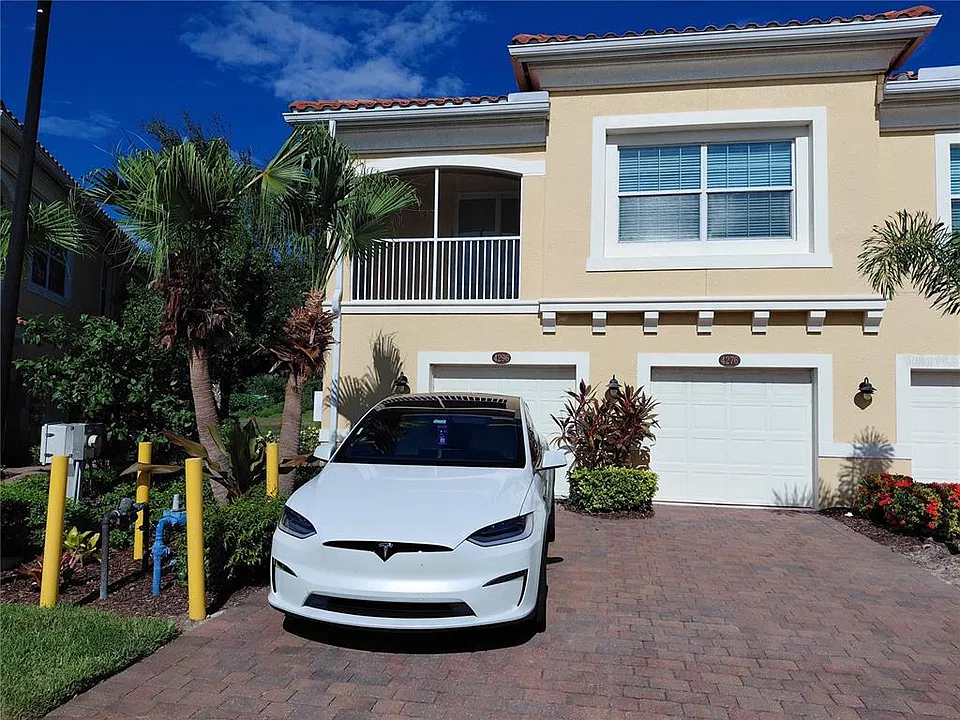 4296 Expedition Way #104