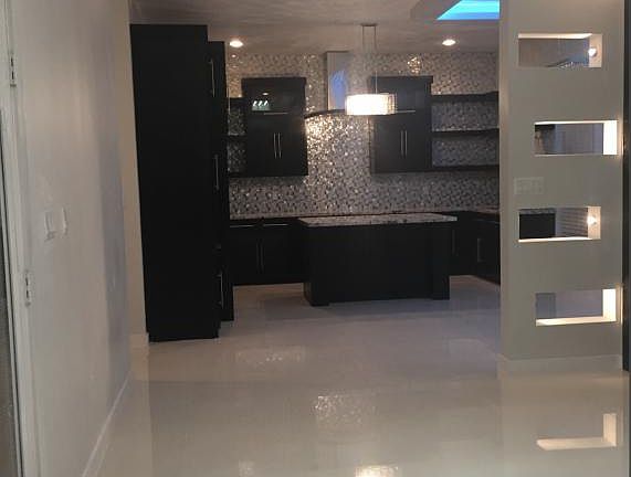 3rd image of 437 W 12th St