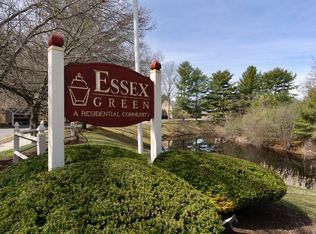 25 Essex Green Ln #C, Peabody, MA 01960