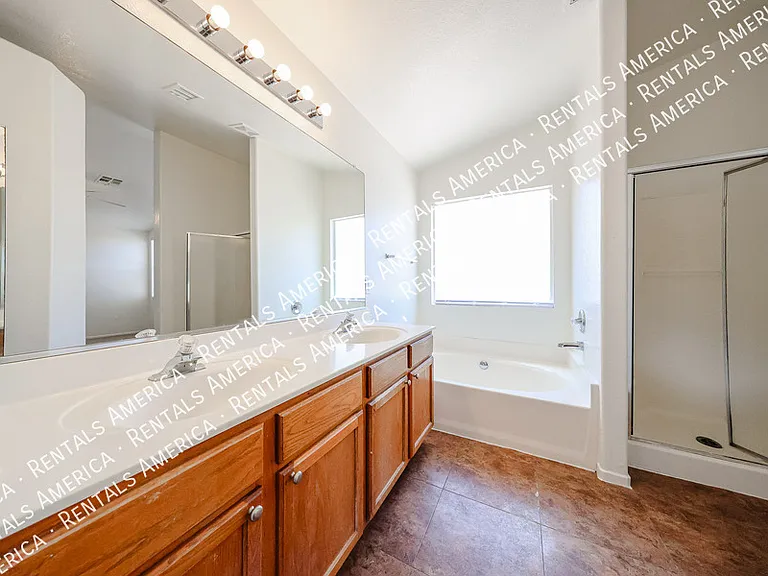 16195 W Lincoln St — Photo 26