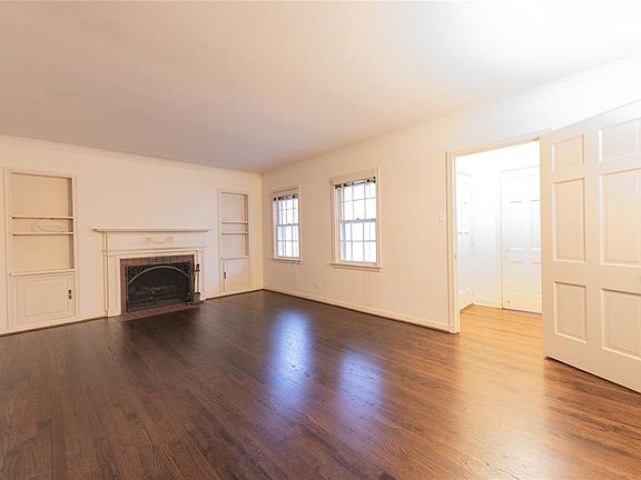 5th image of 2945 University Blvd