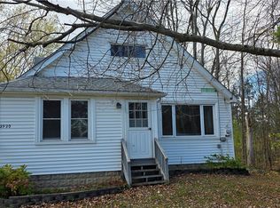 2920 Angle Rd, Orchard Park, NY 14127