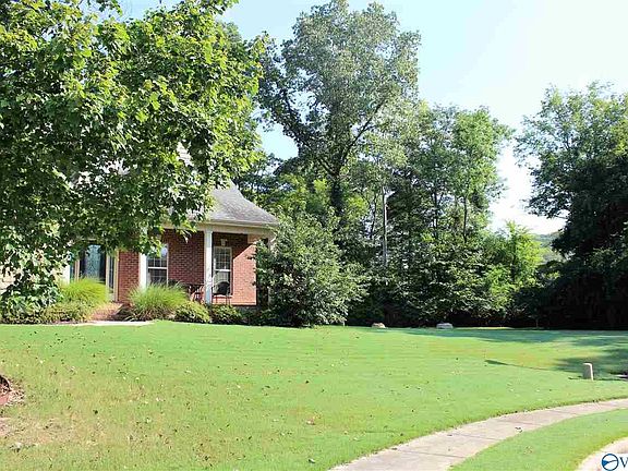 3rd image of 6729 Mountain Ledge Dr SE