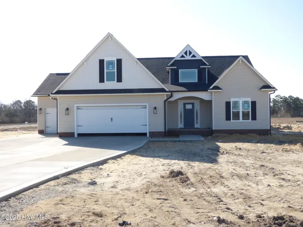 622 Tart Town Road, Dunn, NC 28334