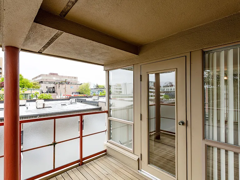 1850 W 8th Ave #205 — Photo 37