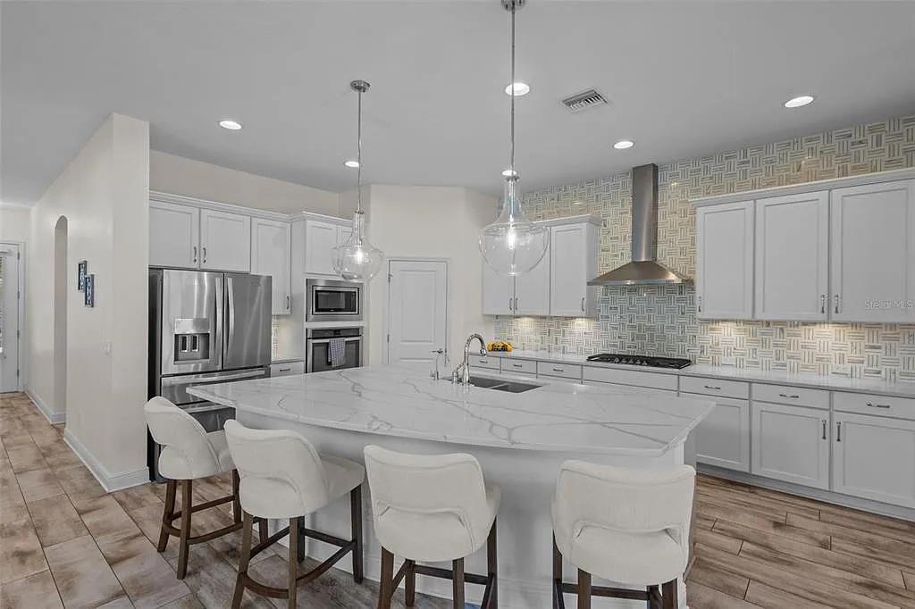 4 bed, 3.5 bath, 2845 sqft, $4,500 — Photo 4