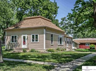 302 Maple St, Yutan, NE 68073
