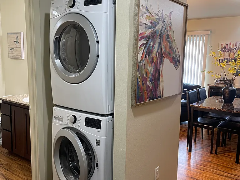 Windward Place Apartments — Photo 19