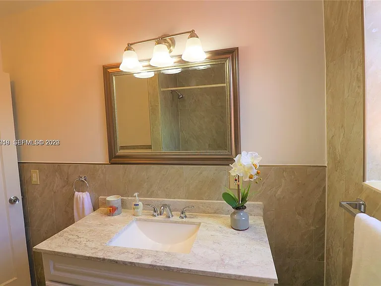 1698 SW 20th St #1 — Photo 14