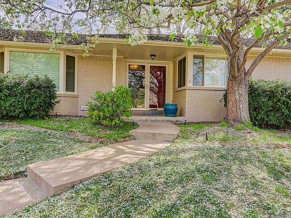 3rd image of 5724 E Oxford Avenue