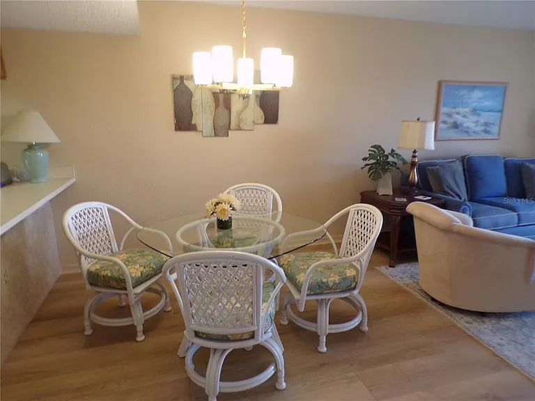 4016 Oakview Dr #J9 — Photo 7