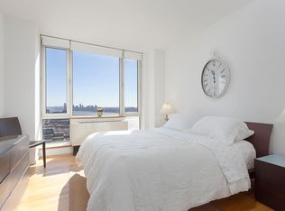 635 W 42nd St APT 19B, New York, NY