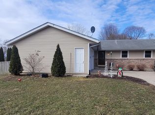 2029 Eggleston Rd, Rockford, IL 61108