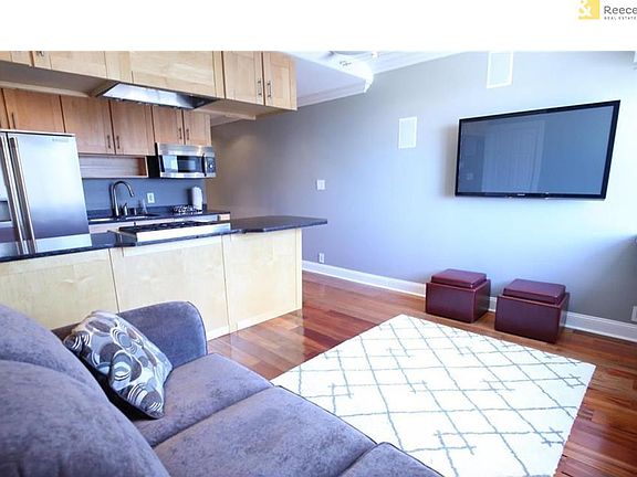 2nd image of 700 E 8th St Unit 16D