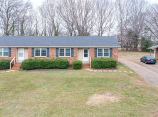 1608 Springfield Rd, Boiling Springs, SC 29316