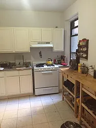 Rented by Roberto Guilbet, LREB