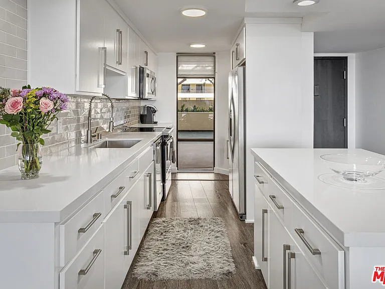 4267 Marina City Dr #106 — Photo 9