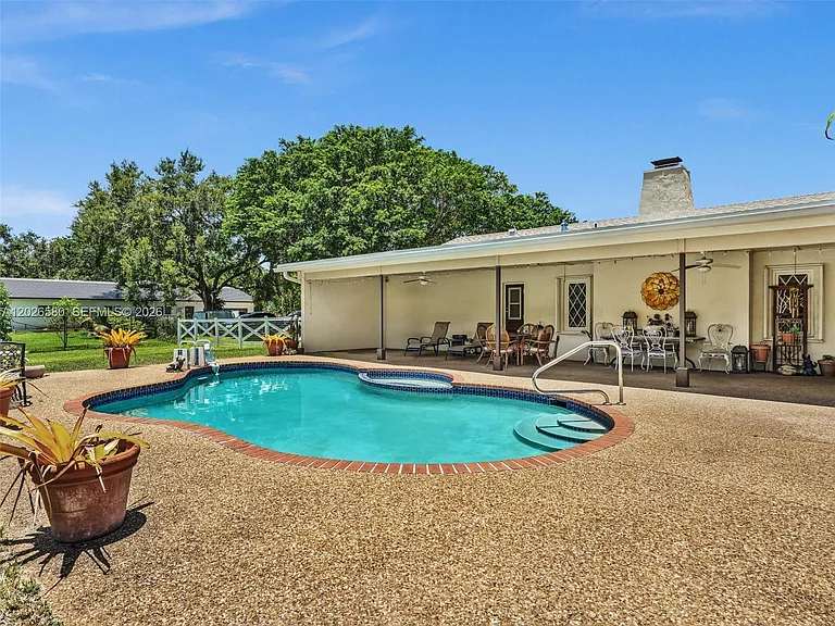 5310 SW 109th Ave — Photo 34