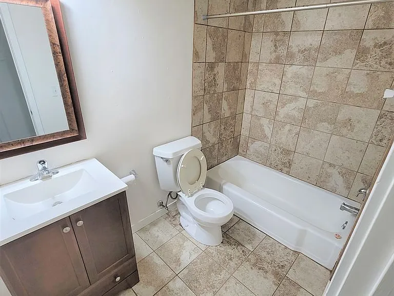 5708 Monona Dr — Photo 8