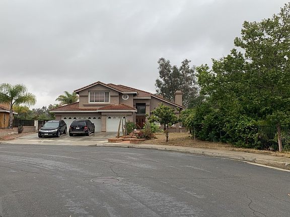 2nd image of 22660 Moralia Dr