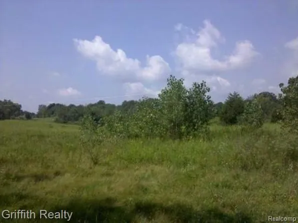 Vac Bowen Rd, Howell, MI 48855