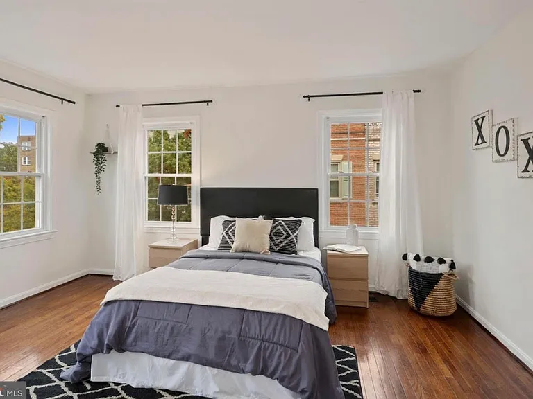 1690 Euclid St NW #B — Photo 17