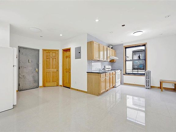 2nd image of 771 E 9th St
