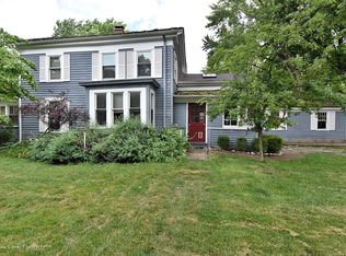 201 N 3rd St, Geneva, IL 60134