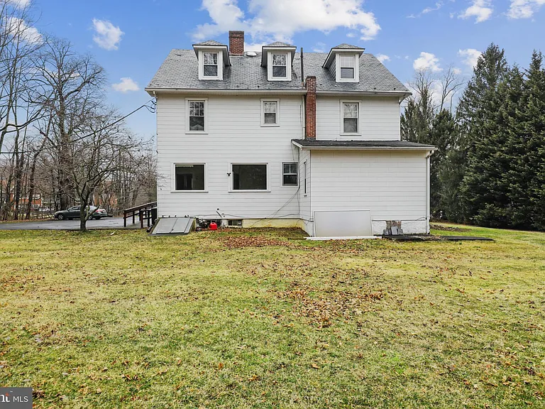 707 N Hickory Ave #3 — Photo 30
