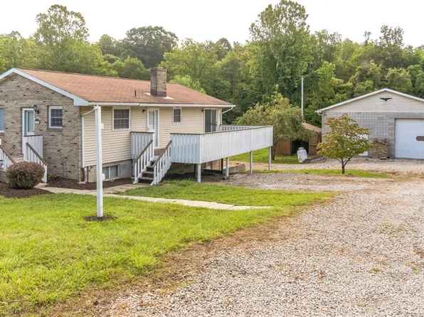 352 Walnut Hill Rd, Uniontown, PA 15401