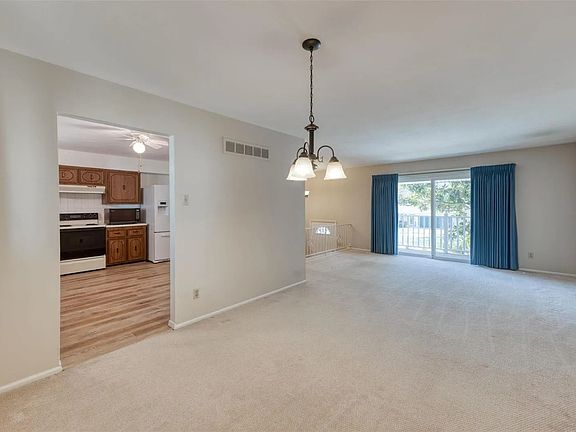 4th image of 4789 Kingbird Ln