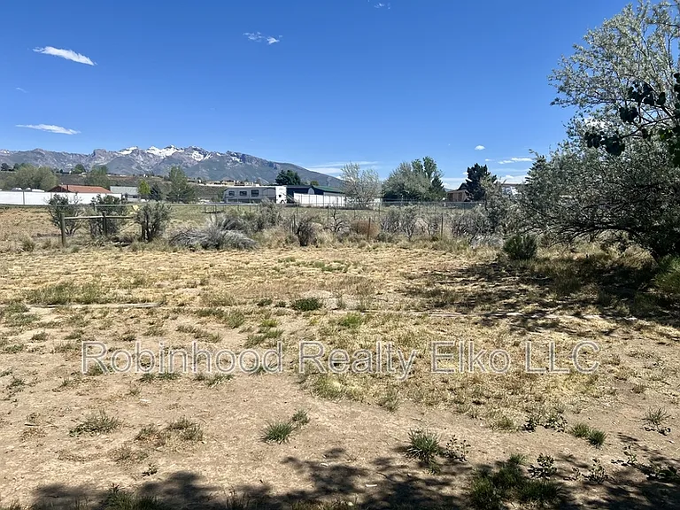132 Flora Pl — Photo 30