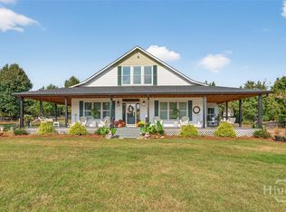 402 Savannah Drive, Mansfield, GA