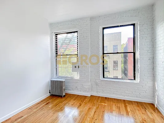 Rented by City Connections Realty | media 4